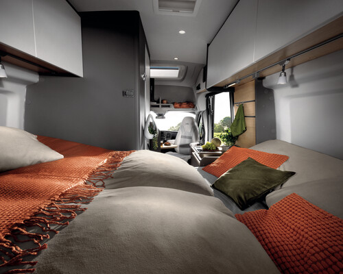 LMC INNOVAN FORD ACTIVE